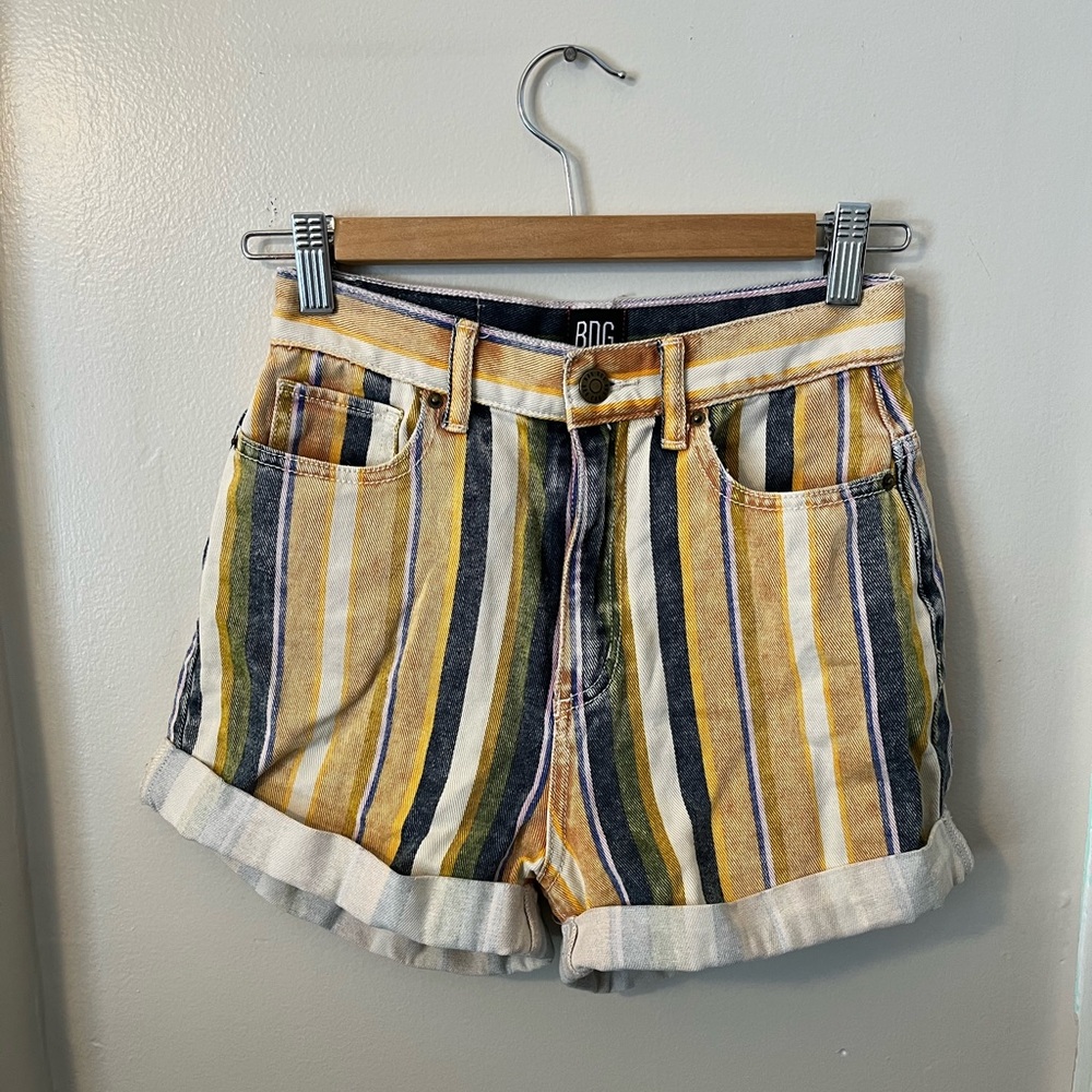 BGD striped mom shorts